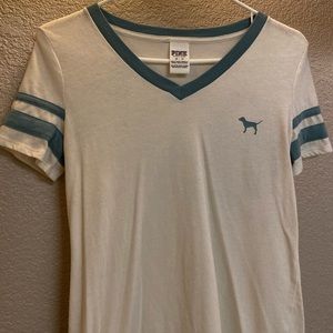 PINK Victoria's Secret t-shirt